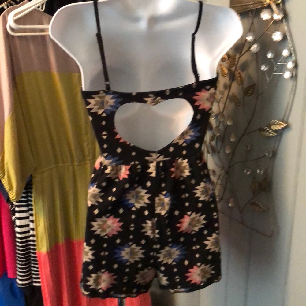 Forever 21 black print romper size small - Picture 3 of 4